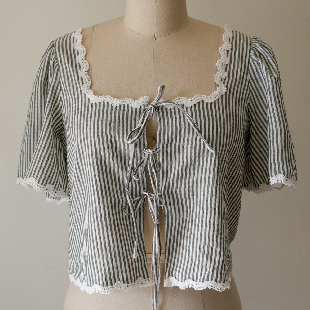Neuflora Lace Trim Tie-Front Top | Green Stripe | 100% Cotton | Size M